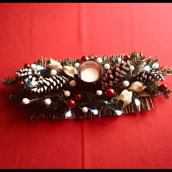 Christmas centerpiece - Picture 5 of 7